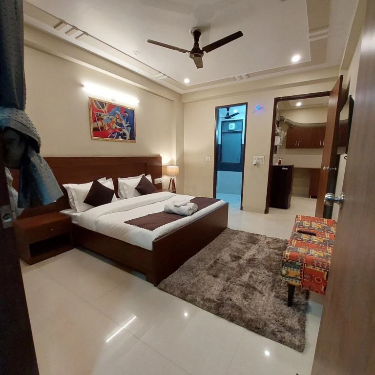 Гуруграм: The Lodgers Two BHK serviced Apartment