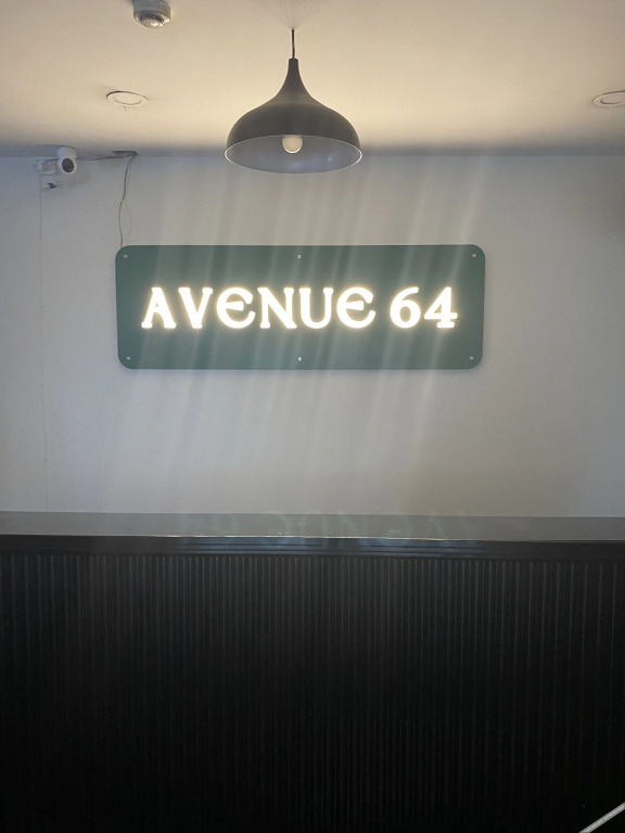 Гуруграм: Avenue 64