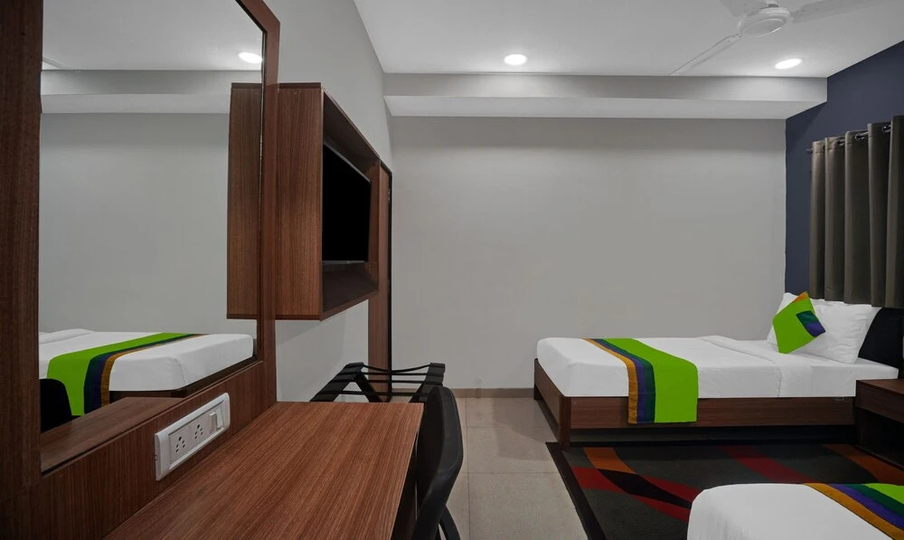 Сурат: Treebo Trend Wow, Surat Station