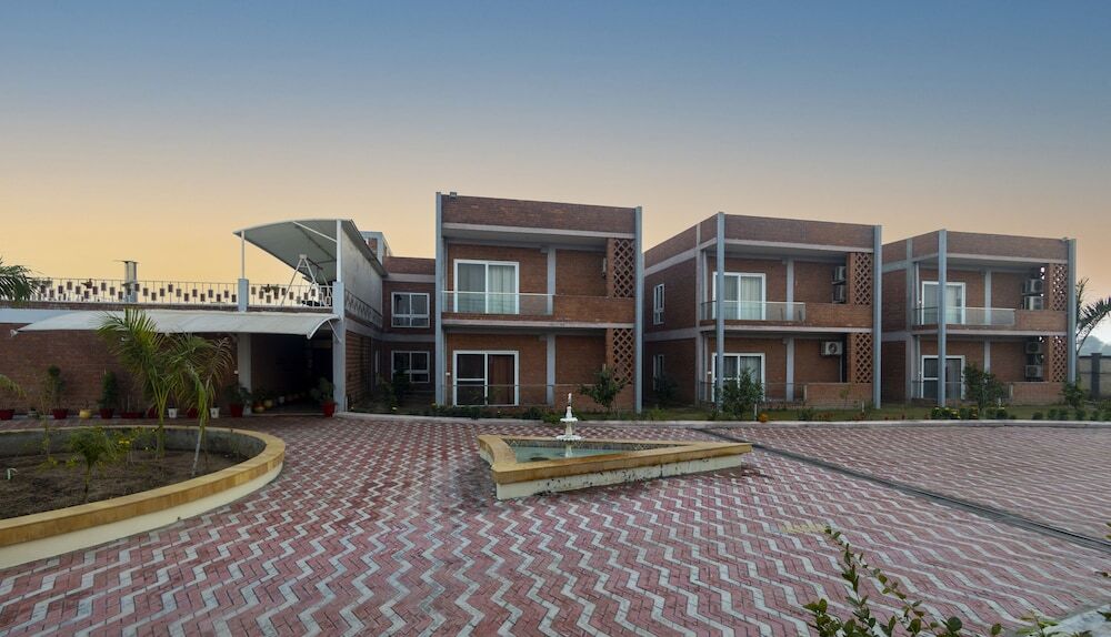 Амбала: InnBox Farmstay - Rajpura Punjab