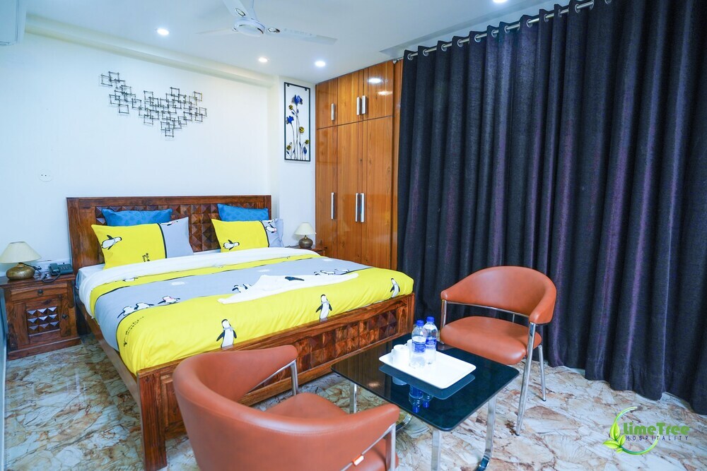 Гуруграм: Lime Tree Hotel Near 32nd Milestone