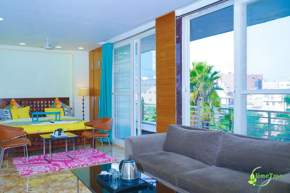 Гуруграм: Lime Tree Hotel Near 32nd Milestone