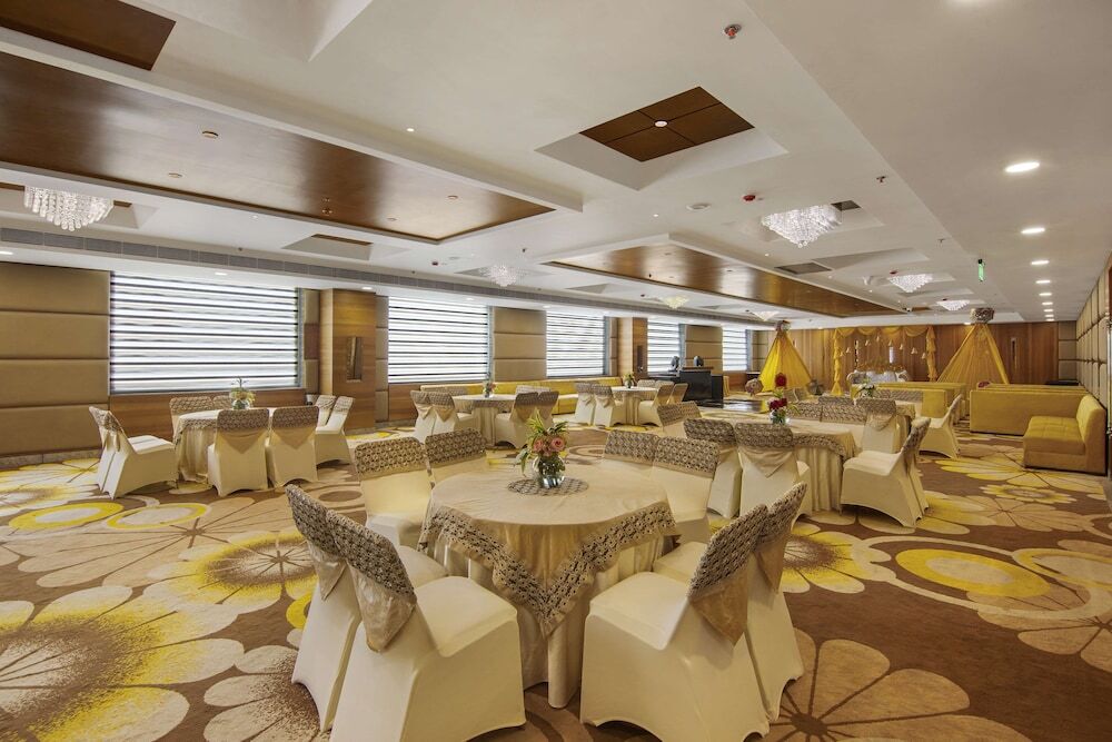 Алипур: Sarovar Portico Sonipat