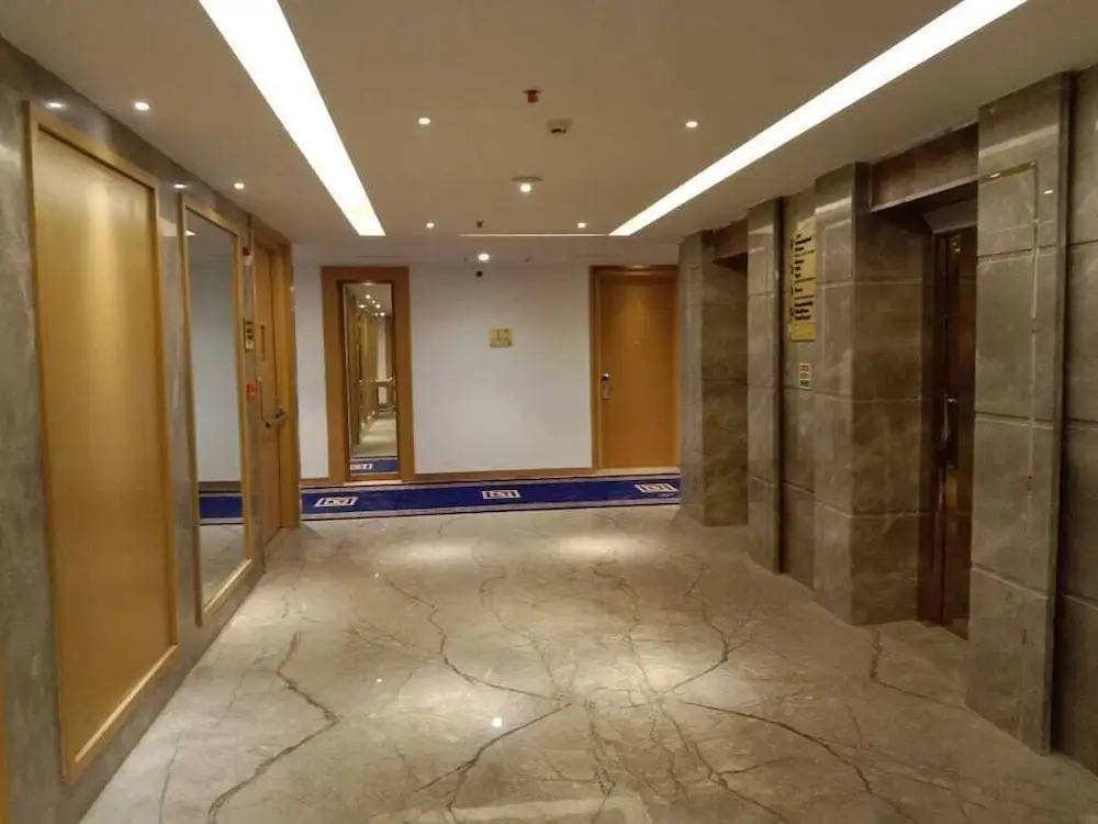 Алипур: Sarovar Portico Sonipat