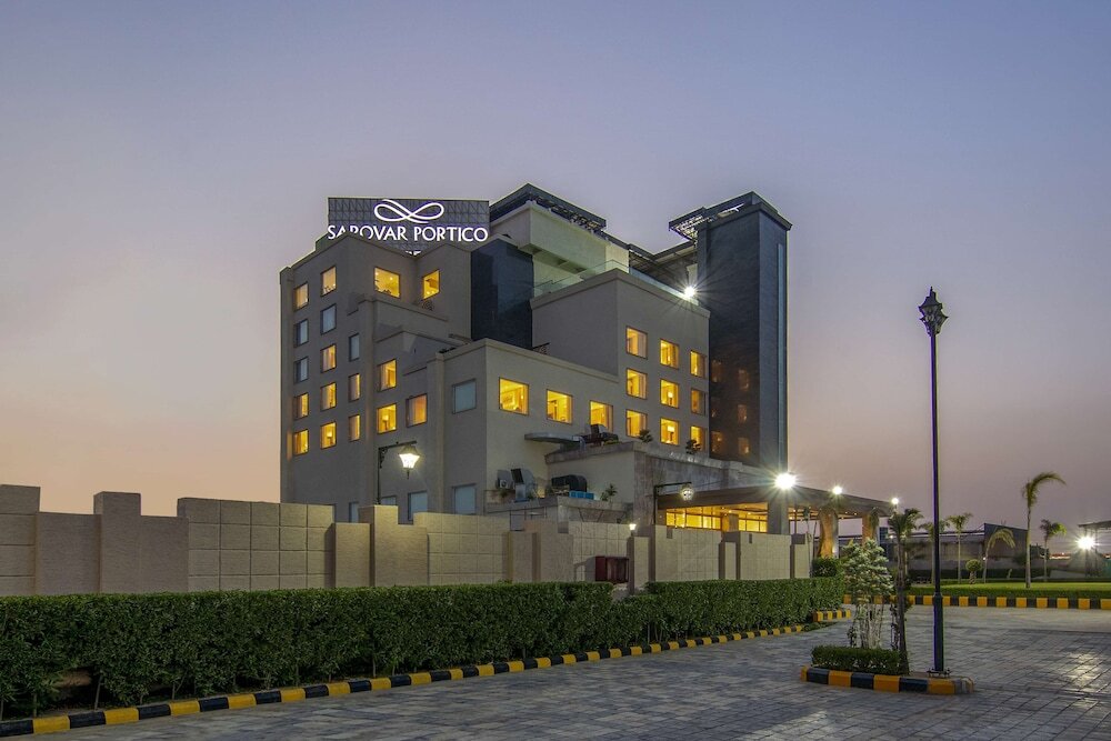Алипур: Sarovar Portico Sonipat