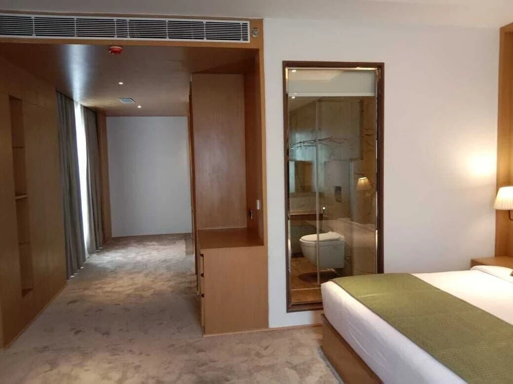 Алипур: Sarovar Portico Sonipat