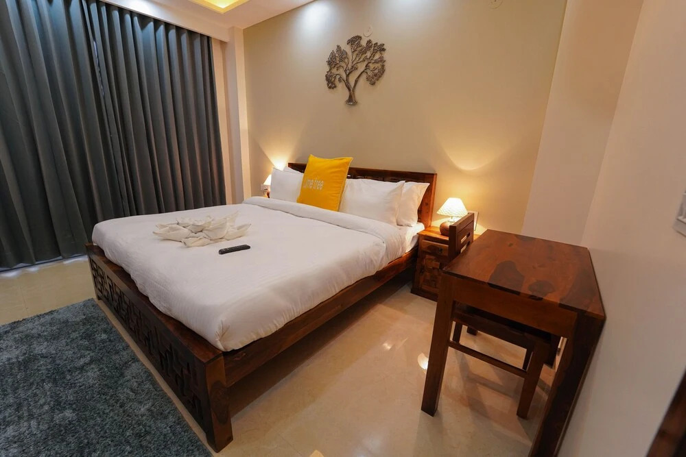 Гуруграм: Lime Tree 2 Bhk Apartment Golf Course