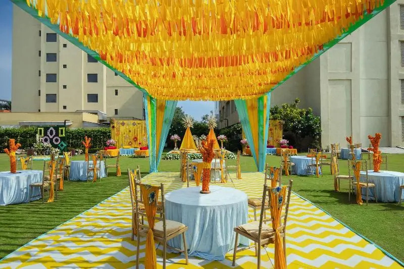 Большая Нойда: Ginger Greater Noida, Pari Chowk