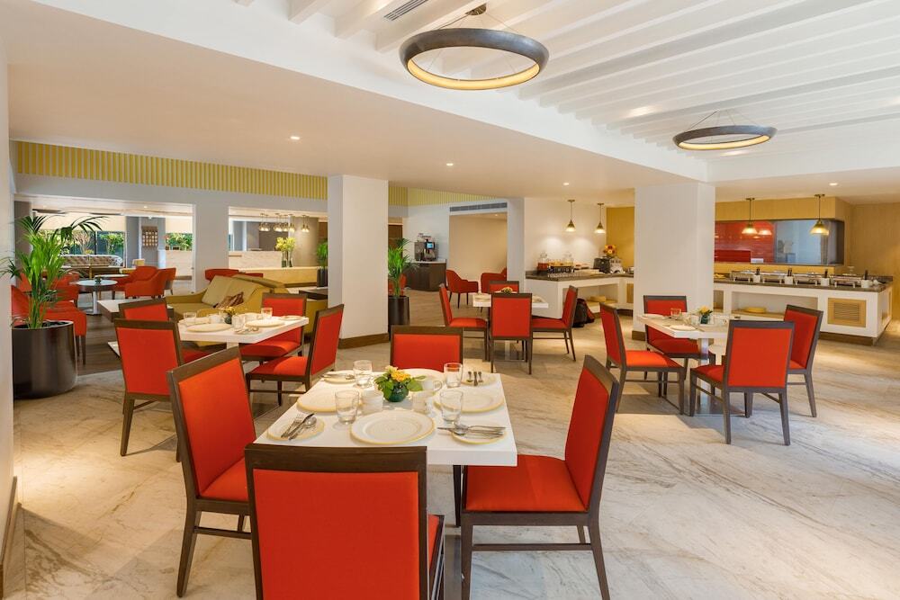 Большая Нойда: Ginger Greater Noida, Pari Chowk
