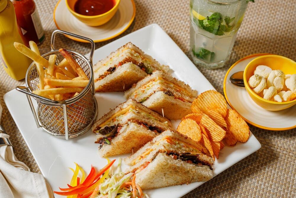 Большая Нойда: Ginger Greater Noida, Pari Chowk