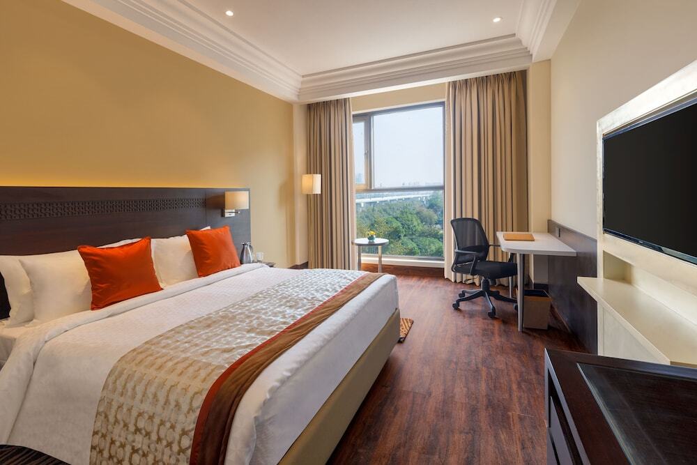 Большая Нойда: Ginger Greater Noida, Pari Chowk