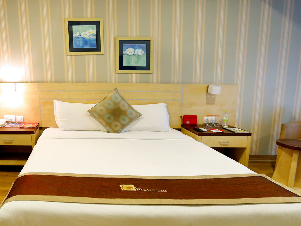 Хидерабад: The Platinum Hotel