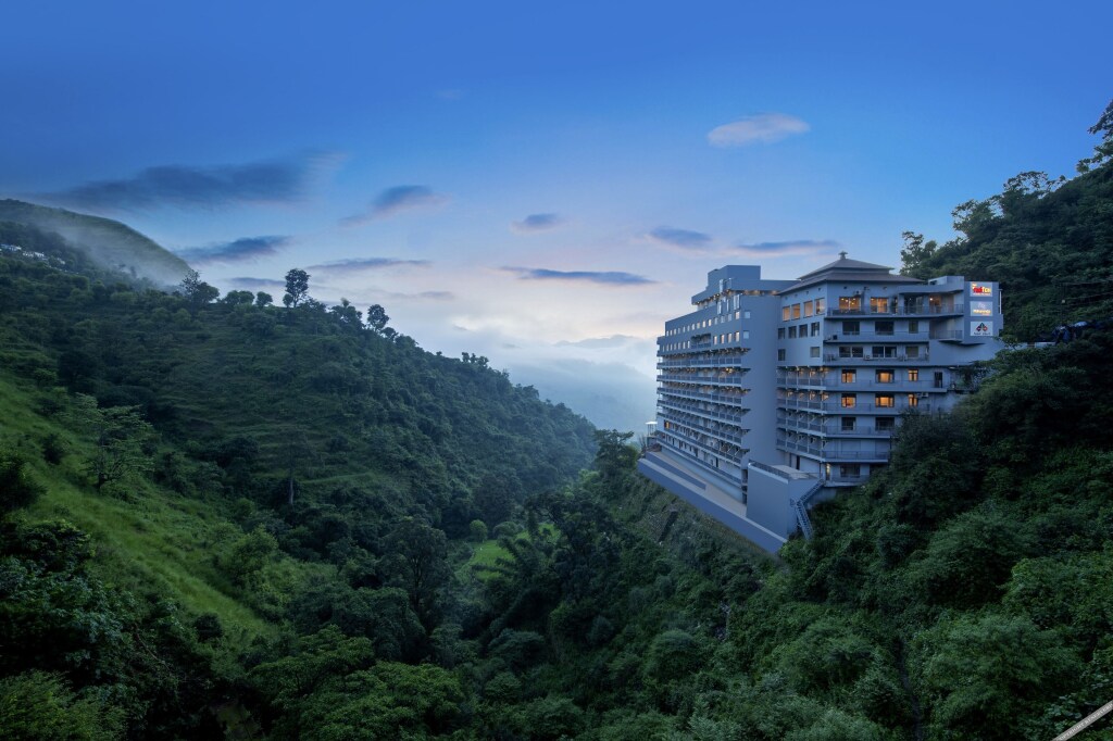 Ришикеш: Red Fox by Lemon Tree Hotels, Neelkanth