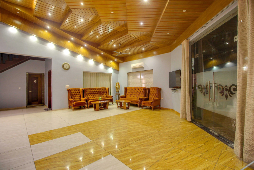 Наинитал: Maulik Mansion Resort