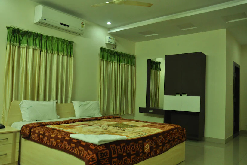 Hotel Jagadeeswari — фото 2