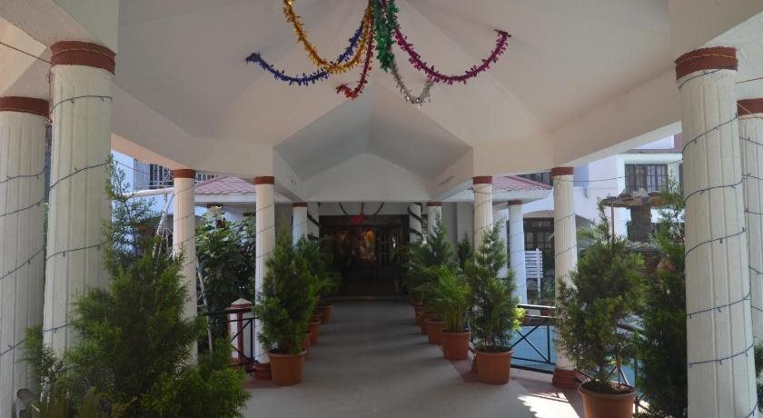 Лонавала: Hotel Rainbow Retreat Resort