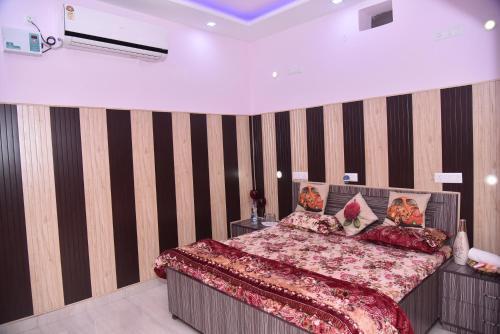 Амритсар: White House Amritsar