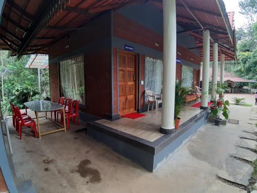 Кушалнагар: RAI COTTAGE @ Coorg ,Suntikoppa