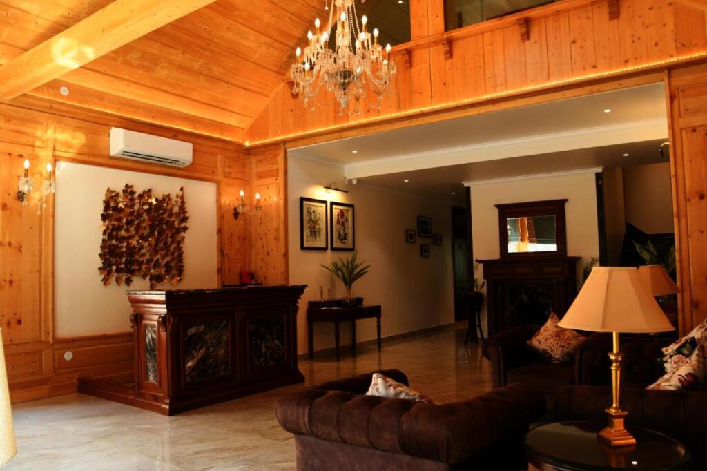 Кангра: Mastiff Villa Camellia by OTHPL