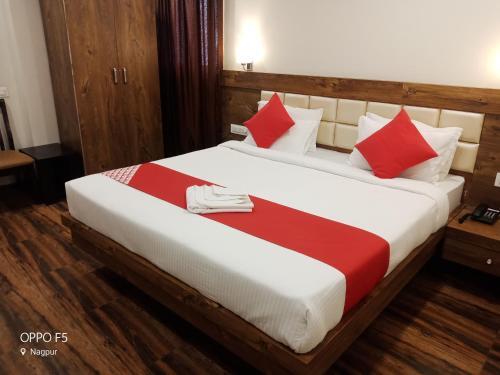 Нагпур: Hotel Star Zest House