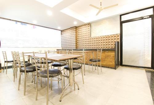 Нагпур: Hotel Star Zest House