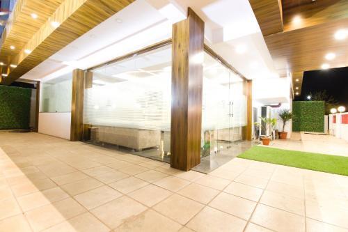 Нагпур: Hotel Star Zest House