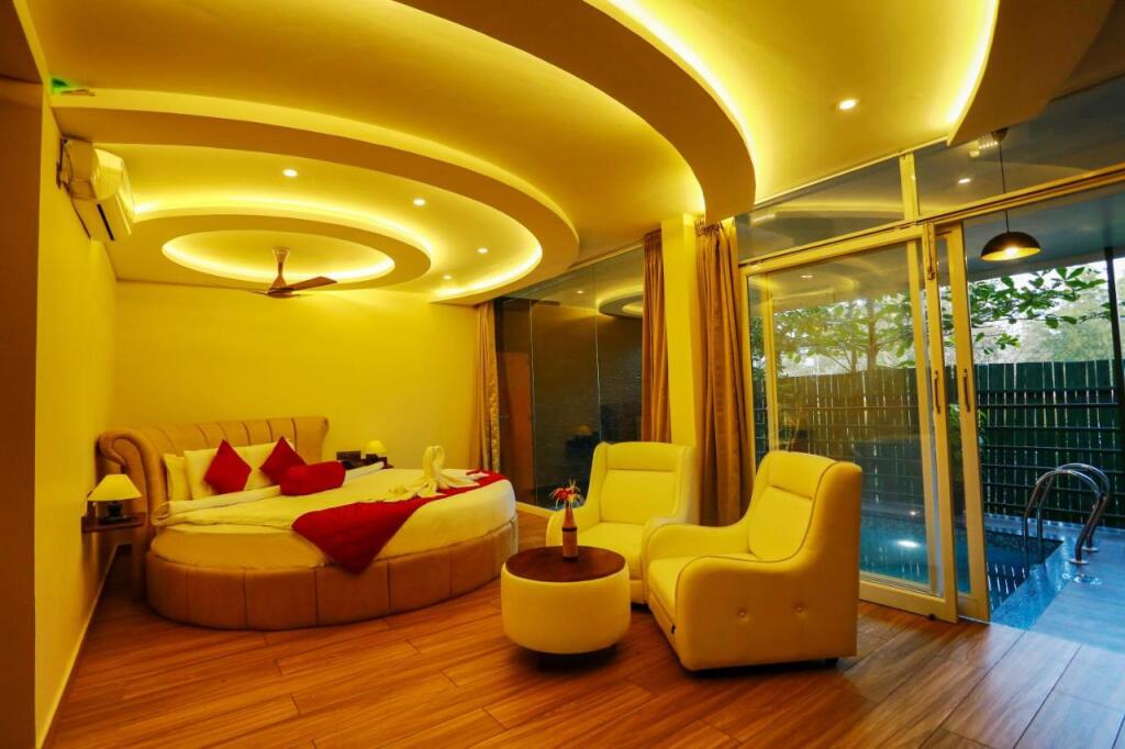Султан-Батери: Kuruva Island Resort And Spa - By KABINI BREEZE, Wayanad