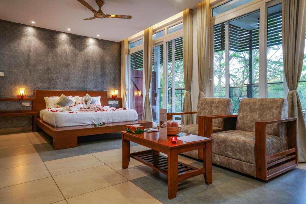 Султан-Батери: Kuruva Island Resort And Spa - By KABINI BREEZE, Wayanad