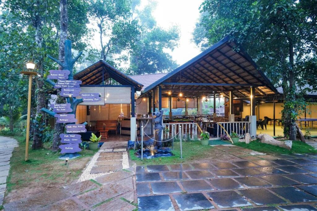 Султан-Батери: Kuruva Island Resort And Spa - By KABINI BREEZE, Wayanad