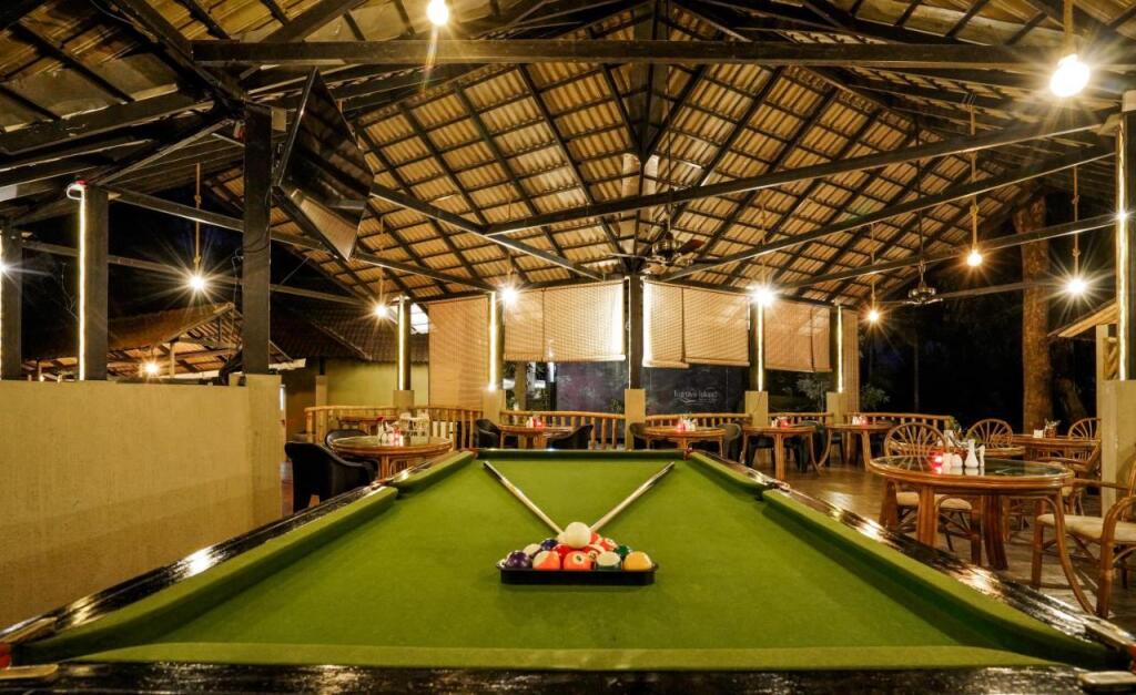 Султан-Батери: Kuruva Island Resort And Spa - By KABINI BREEZE, Wayanad