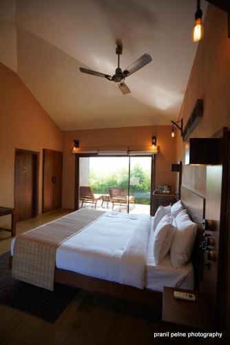 Чимур: Sylvan Woods Resort