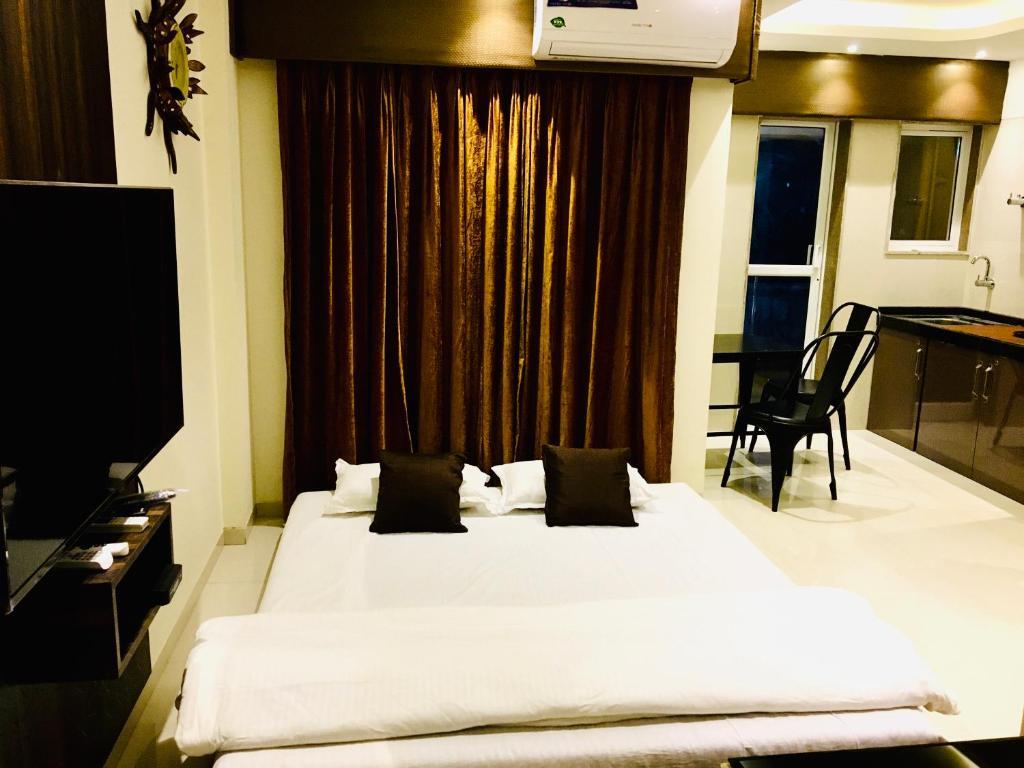 Анджуна: kesinovo suites