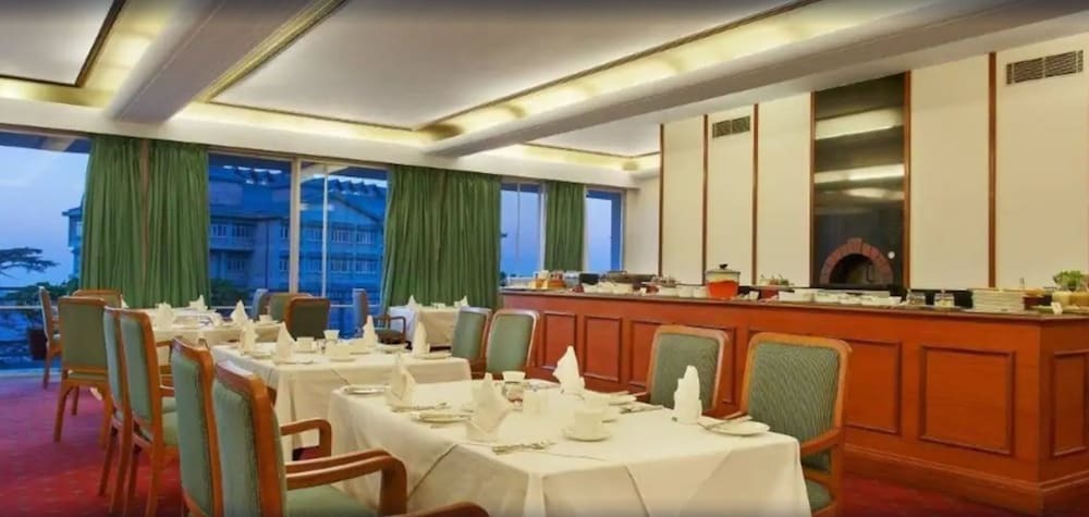 Шимла: Clarkes hotel, A grand heritage hotel since 1898
