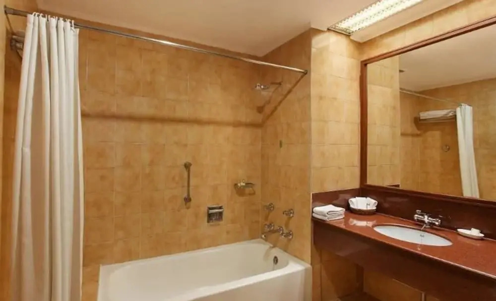 Шимла: Clarkes hotel, A grand heritage hotel since 1898