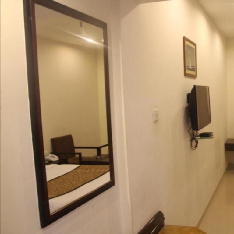 Гвалиор: Regency Square Hotel