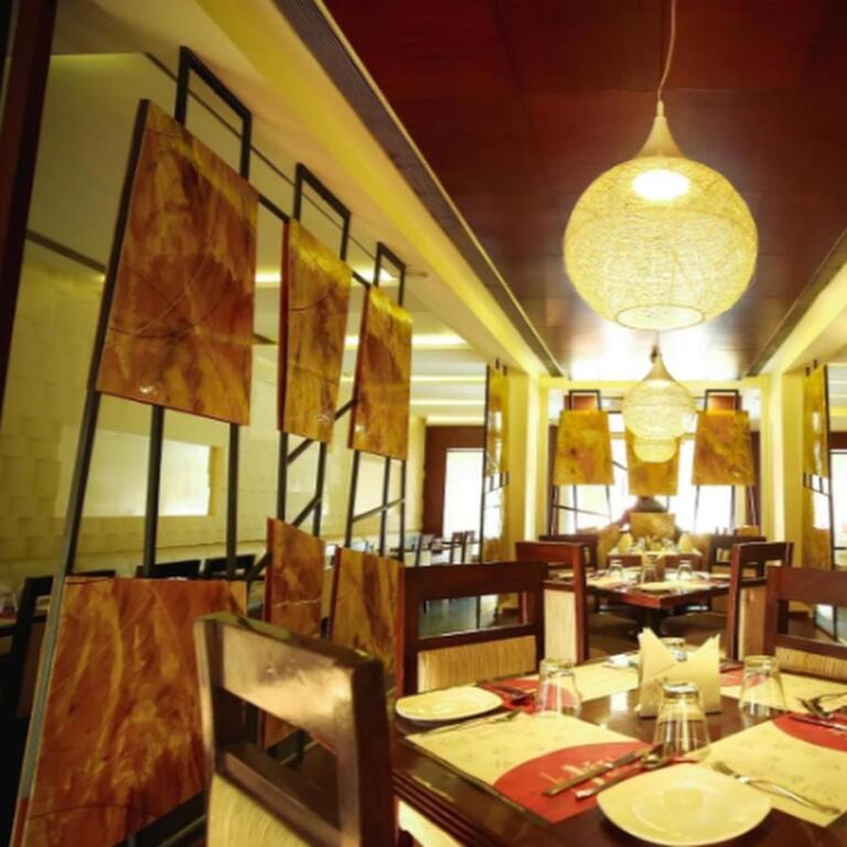 Гвалиор: Regency Square Hotel