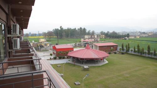 Нурпур: Hotel KARA