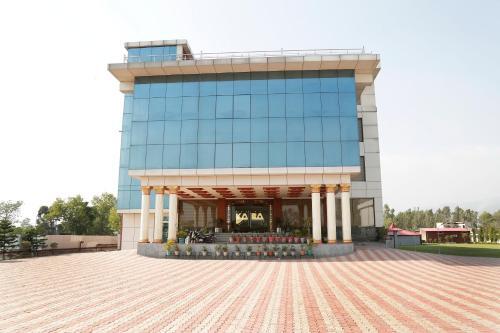 Нурпур: Hotel KARA