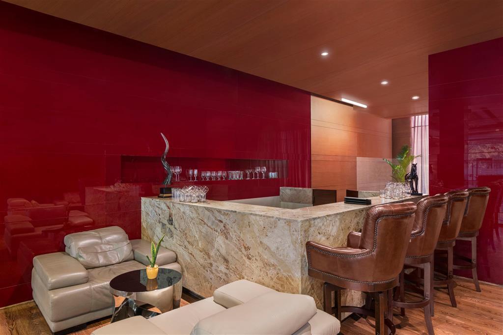 Большая Нойда: Ramada by Wyndham New Delhi Pitampura