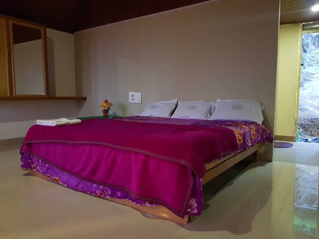 Велламундра: Vythiri Hills Nature Resort