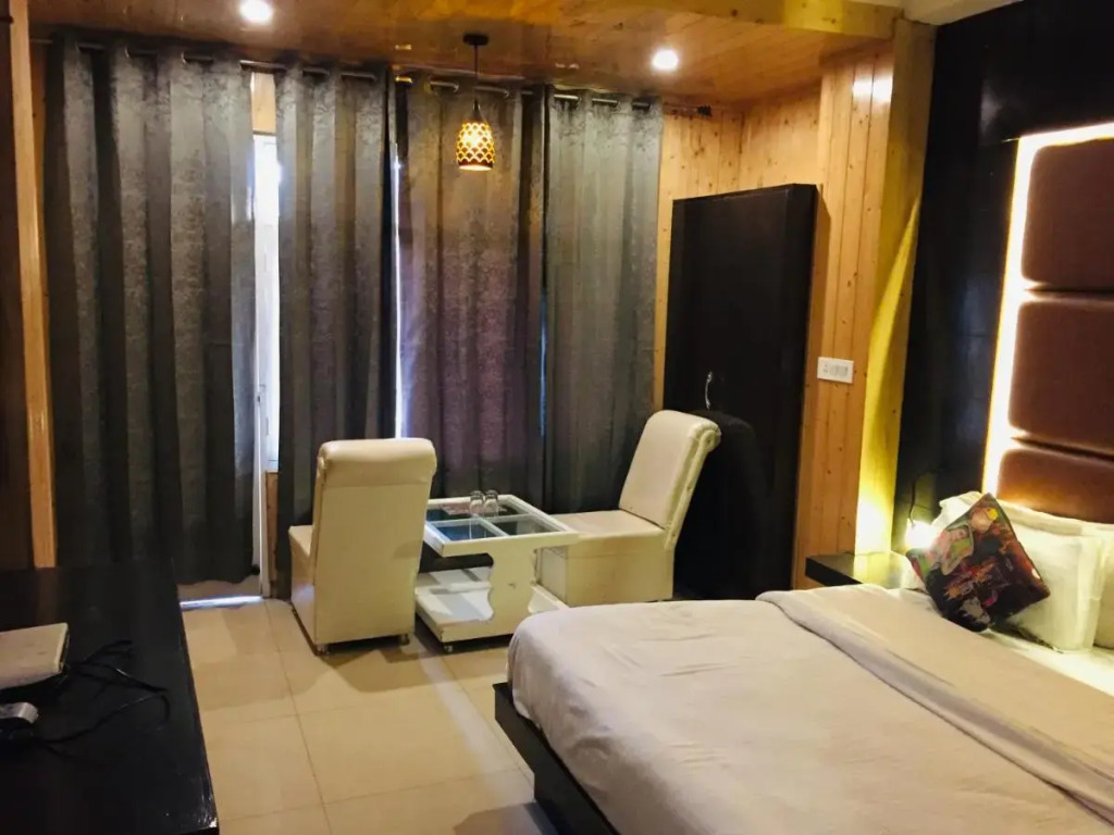 Массури: Hotel Atithi