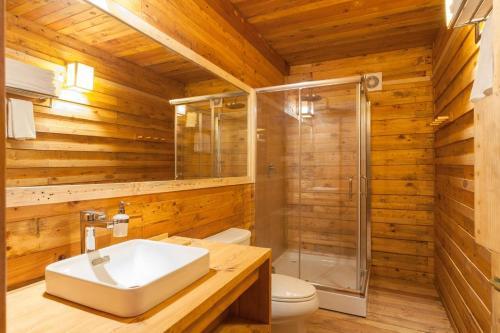 Куфри: Suro Treehouse Resort