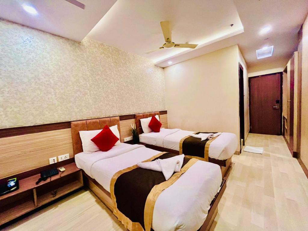 Шамшабад: Hotel SM Deccan Park