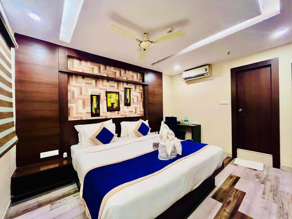 Шамшабад: Hotel SM Deccan Park