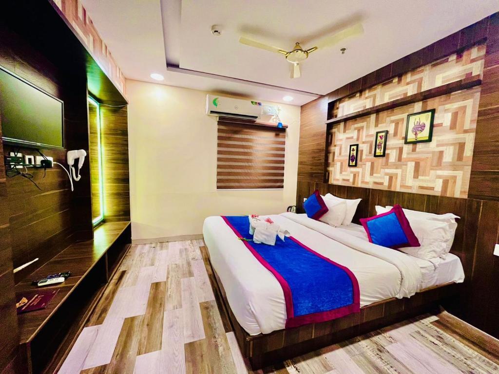 Шамшабад: Hotel SM Deccan Park