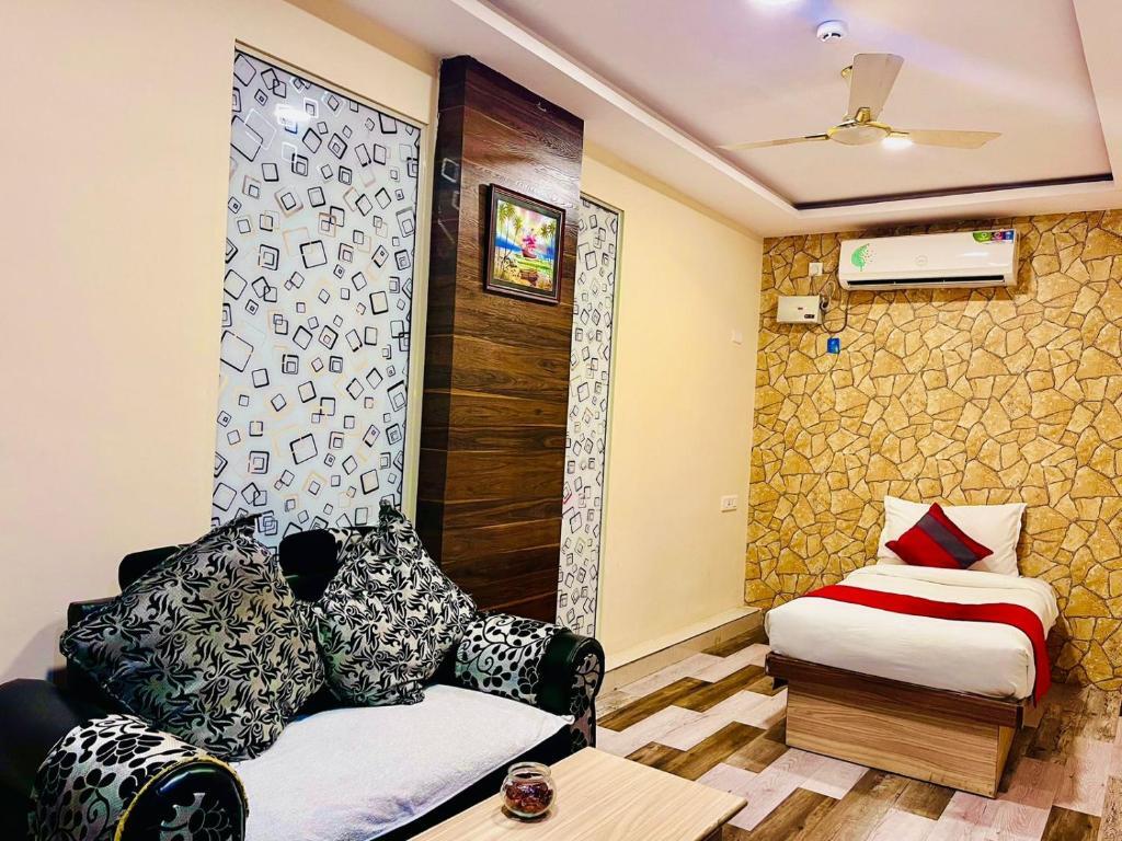 Шамшабад: Hotel SM Deccan Park