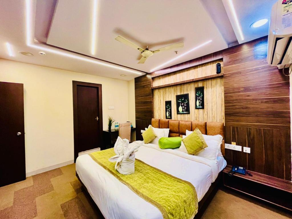 Шамшабад: Hotel SM Deccan Park