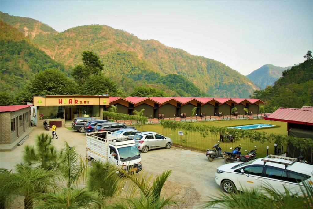 Шивпури: HOA Resorts
