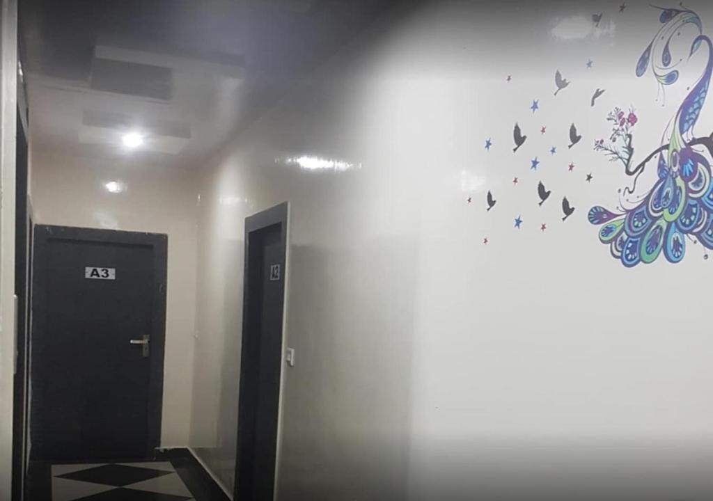 Гайя: Hotel Grand Palace By WB Inn