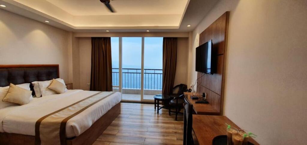 Чубаттакхал: Peaks And Pines Resort